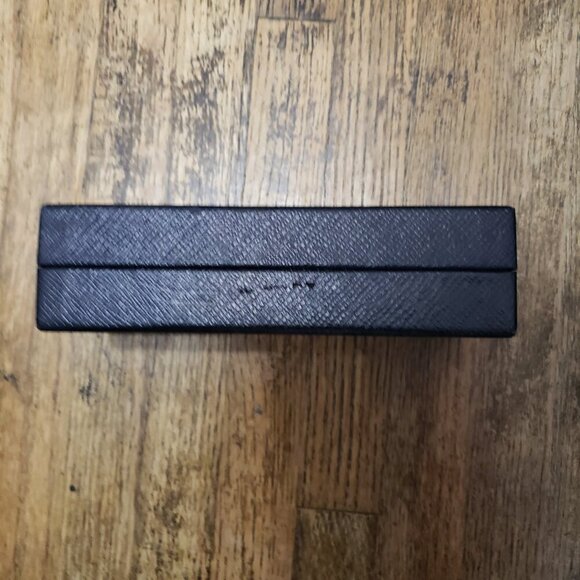 Prada Box - Picture 5 of 10
